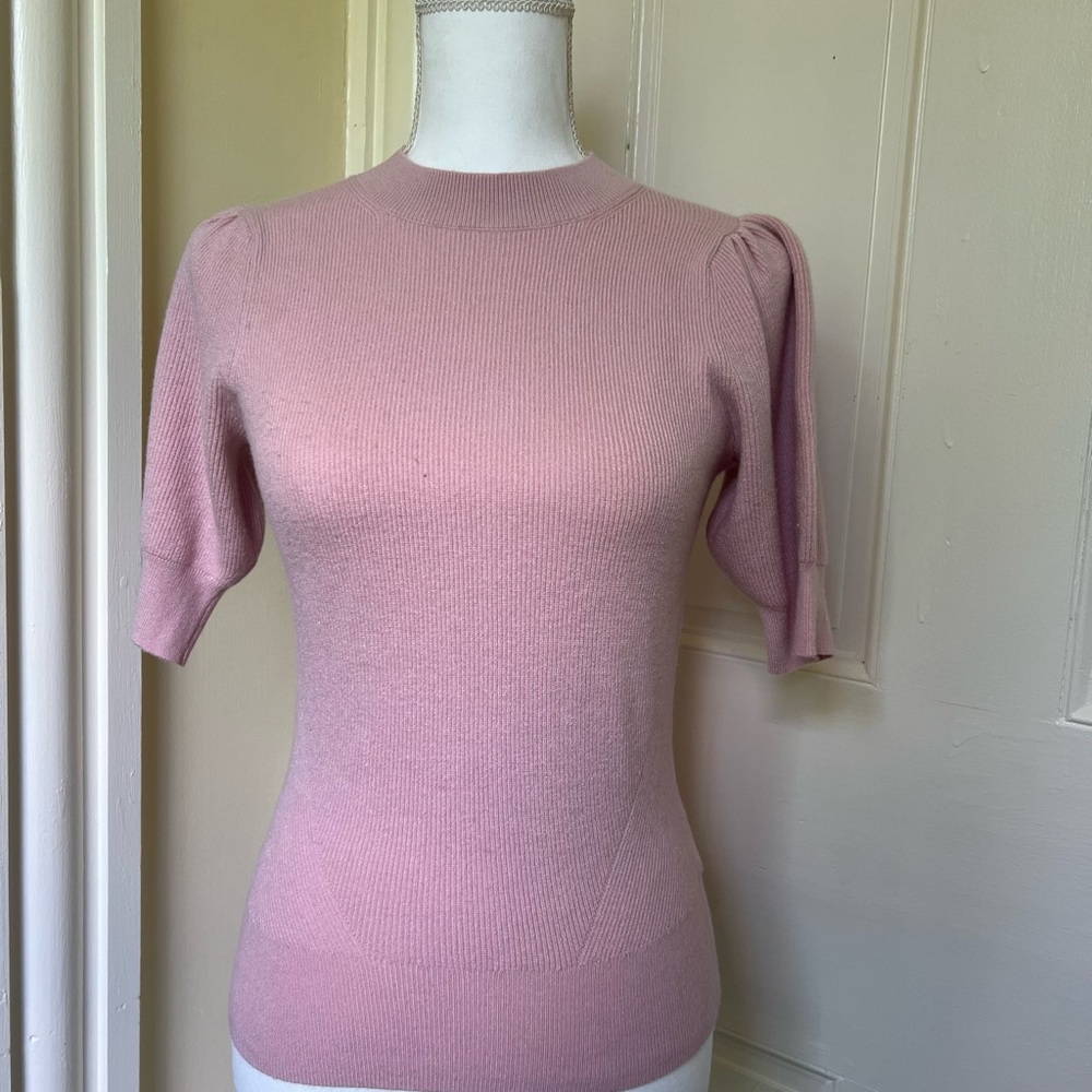 Soft Pink Puff-Sleeve Knit Top